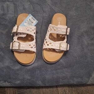 Cat & Jack Cream Kids Sandals